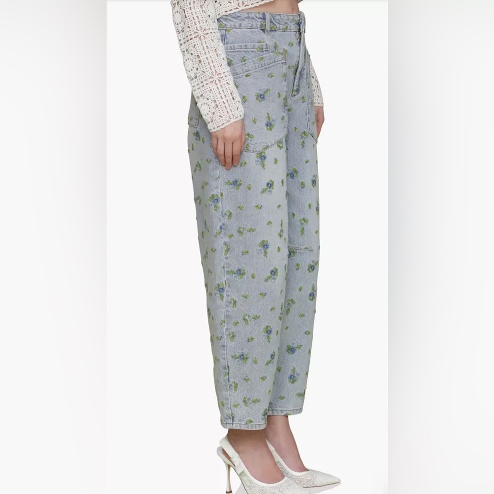 Avec Les Filles Women's Blue Floral Embroidered Relaxed Tapered Jeans | Size 25 - Picture 2 of 11